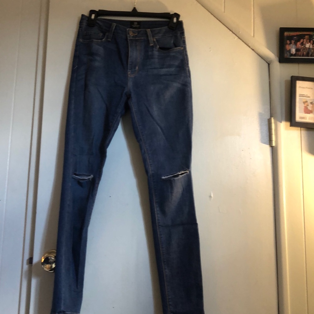 Just Black Denim- Medium wash skinny w knee slit